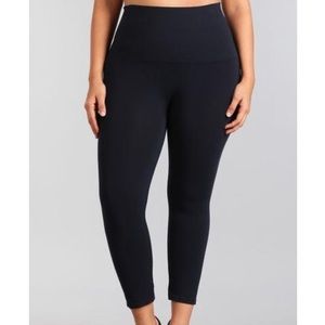Plus Navy High Waisted Crop Leggings